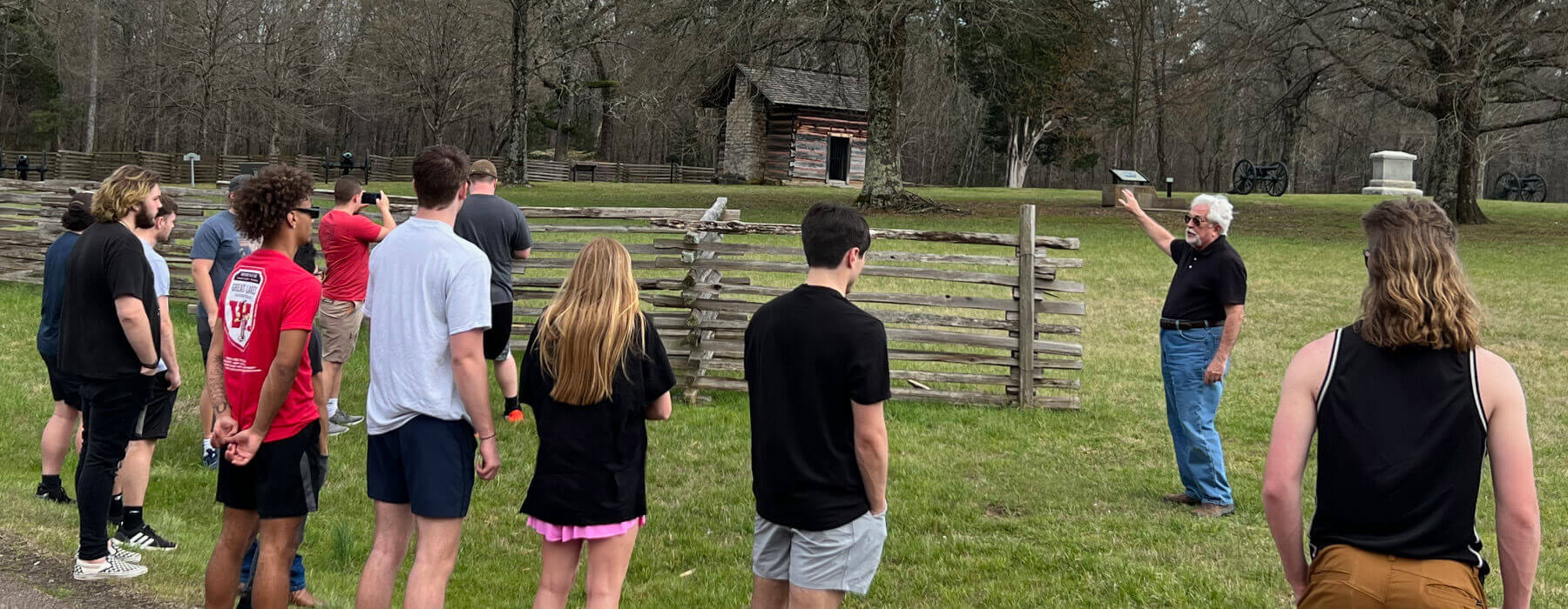 Photo of students visiting a U.S. Civil War battlefield