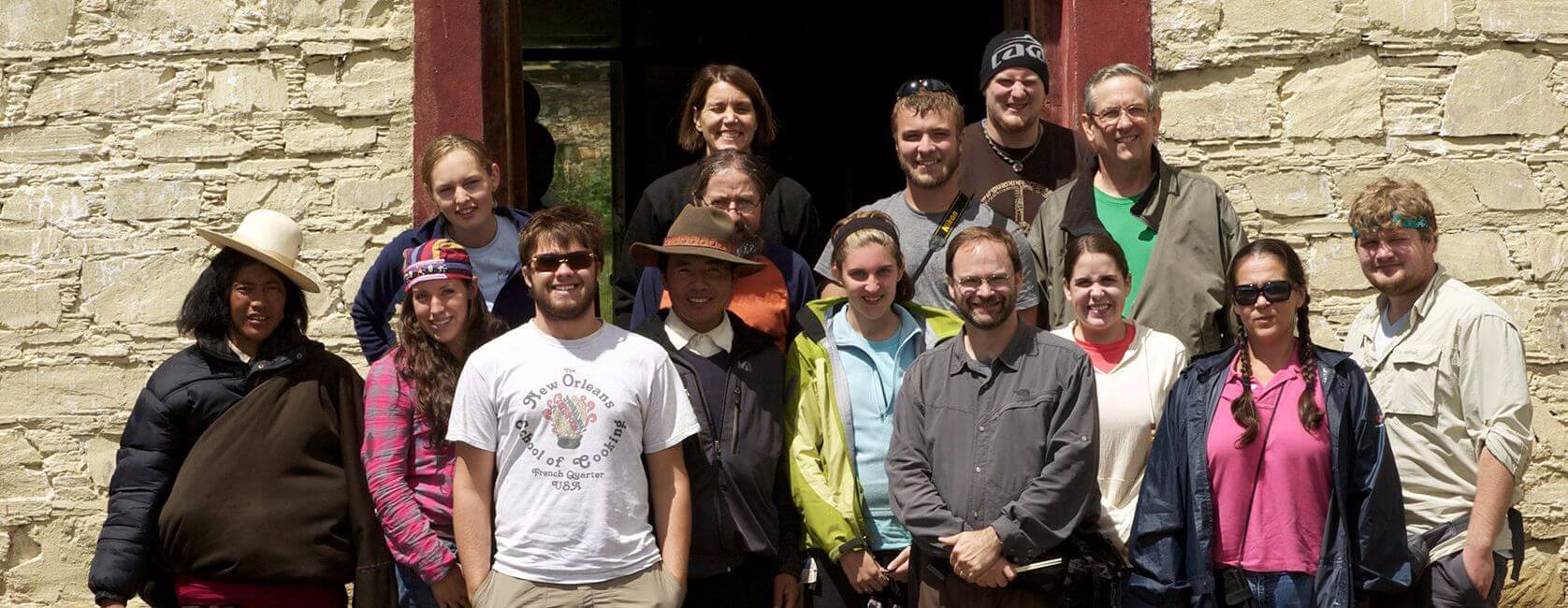 students on international short term trip