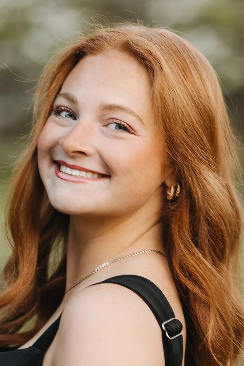 Photo of alumna Caelin Cole who graduated with a degree in Exercise Science.