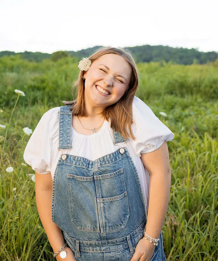 Photo of Marlee Giles