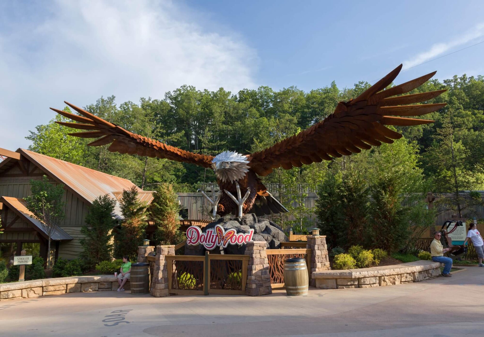 Dollywood partnership results in valuable internships for students -  Maryville College