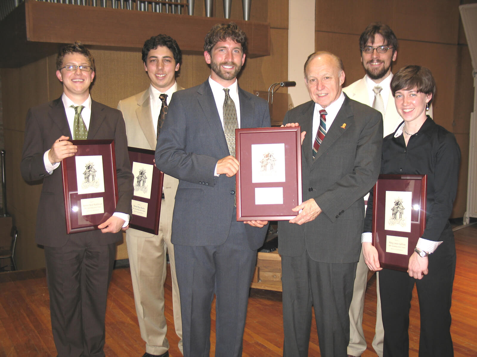 President Gibson poses with award recipients at the 2006 Academic Awards Ceremony