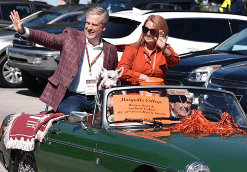 Photo of Bryan and Sara Coker in Homecoming Parade