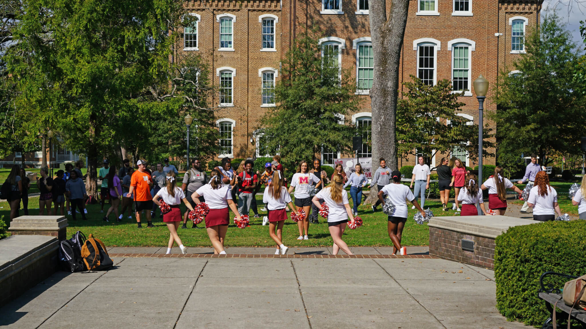 Students at Exercise is Medicine on Campus rally