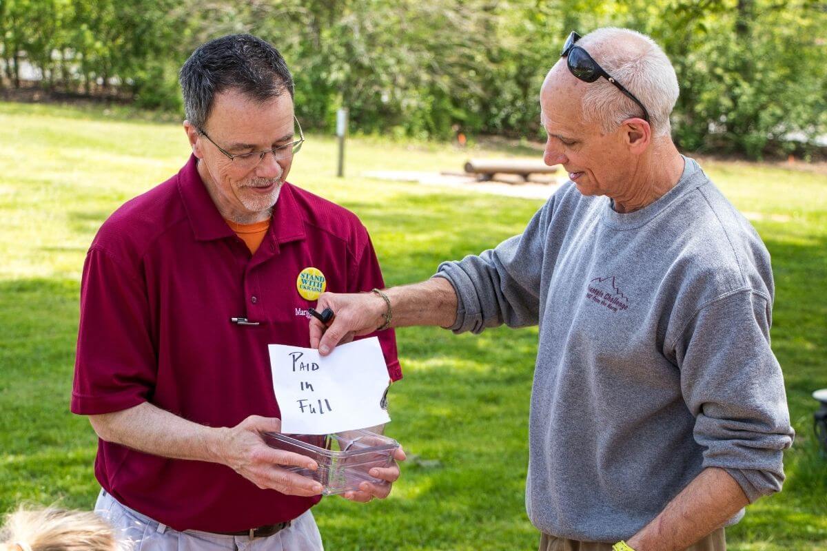 Photo of note burning