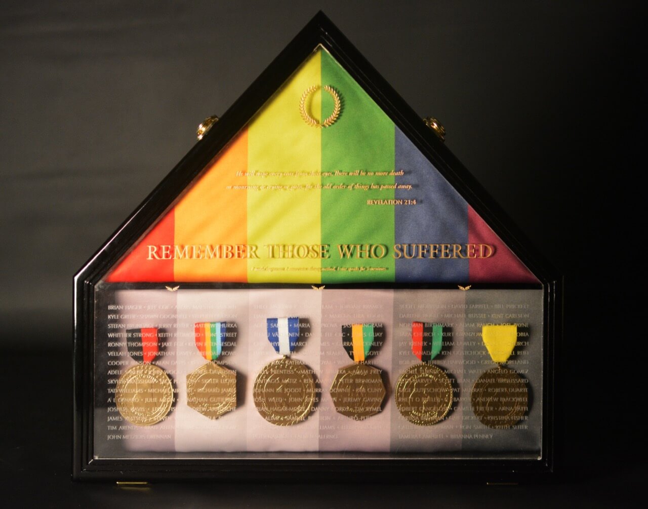 Photo of more artwork by Minh Hoàng