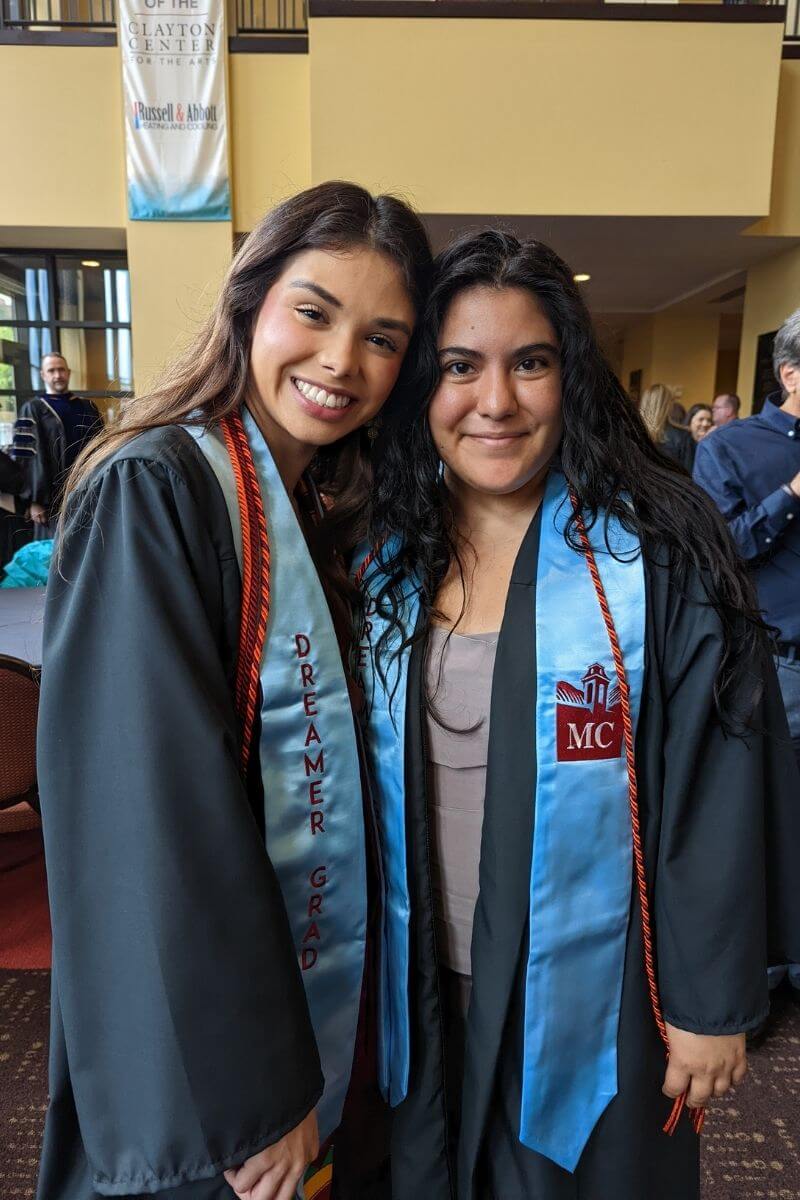 Photo of Lesli and Alexa