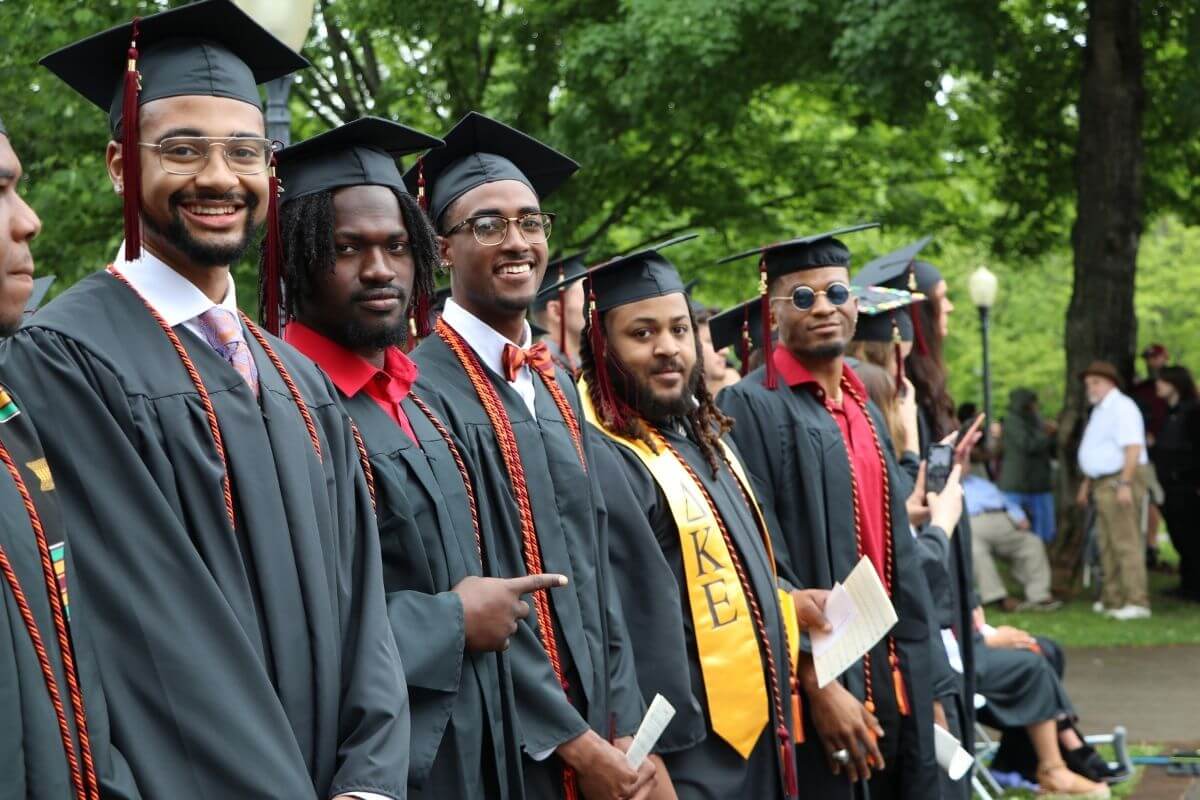Photo of Maryville College graduates