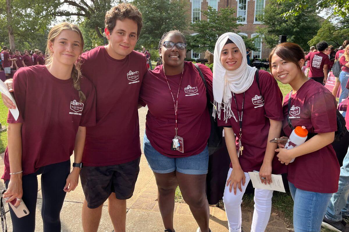 Photo of Maryville College students at the Covenant Stone ceremony