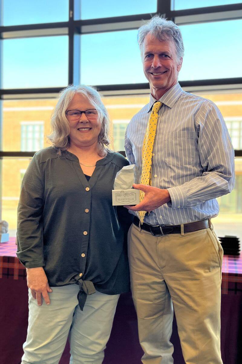 Dr. Barbara Johnson standing beside Dr. Jeff Bay