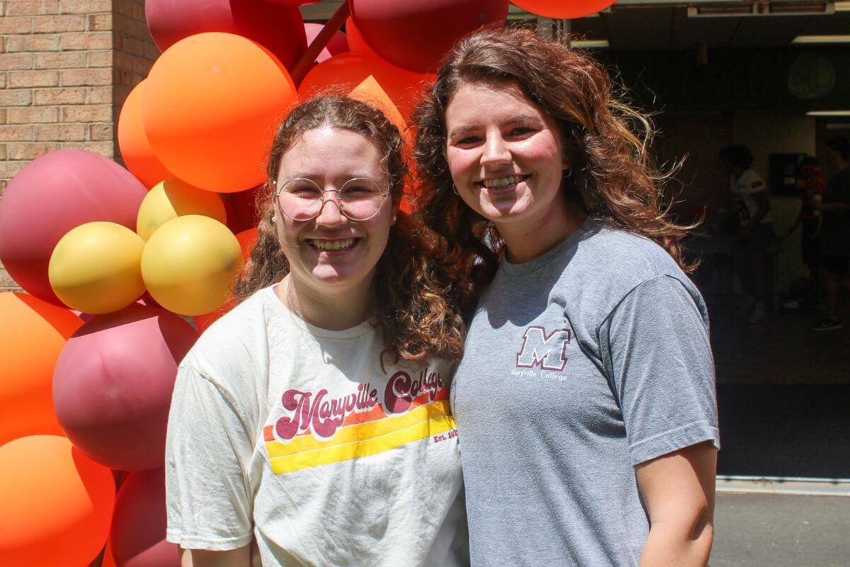 Photo of Lily Walker with her sister, Ariel Kaylor