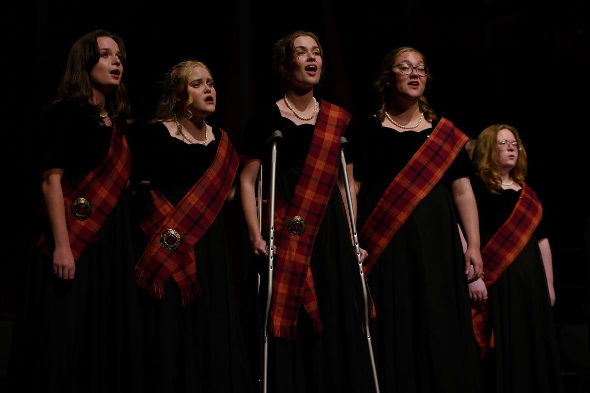 Photo of the Lassies performing at Homecoming Showcase 2023