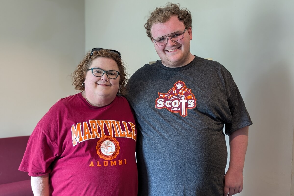 Photo of Cypress Eisenmann with mom Lenore Hatchell Gooden '00
