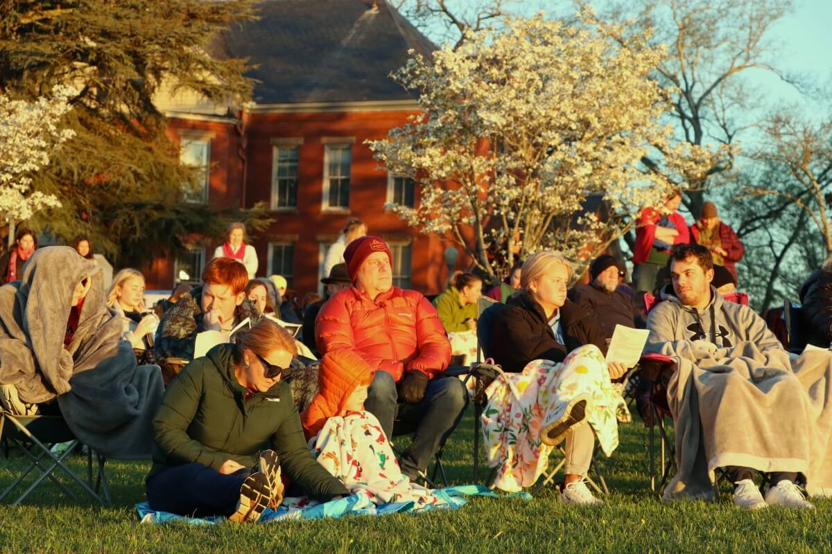 Photo of crowds seated for Easter Sunrise Service