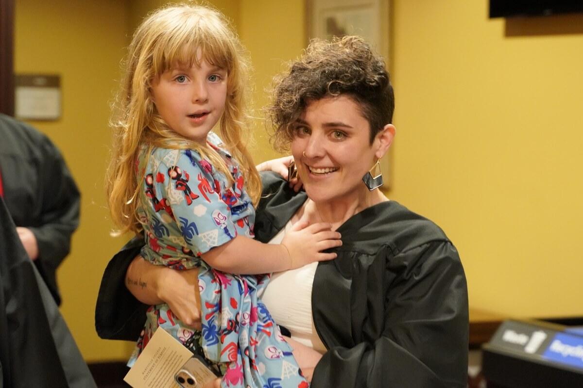 Photo of Laura Reed with her daughter, Auburn