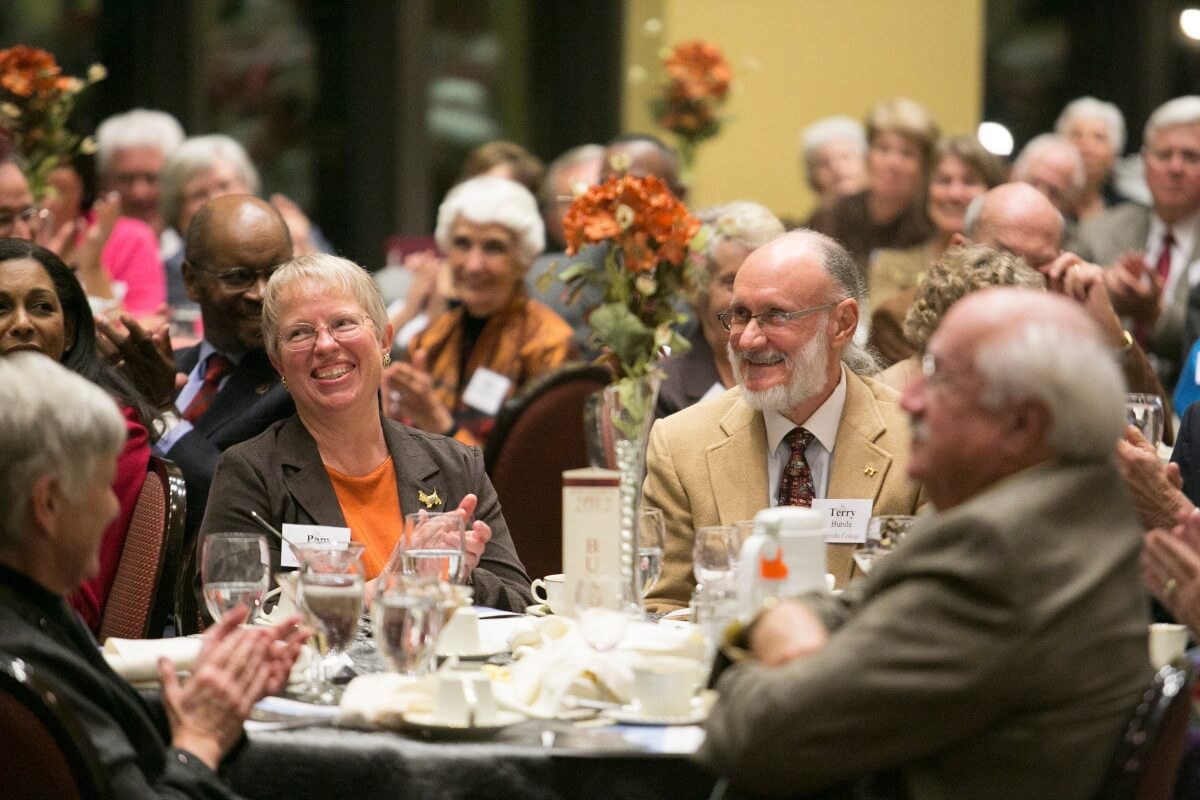 Photo of Pam and Terry Bunde at the 2012 Founders Day ceremony at Maryville College