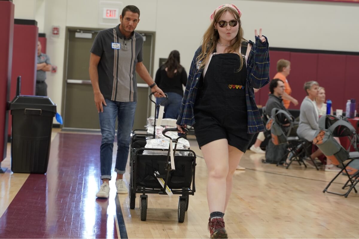 Photo of Noah Woolridge and Brinley Knowles