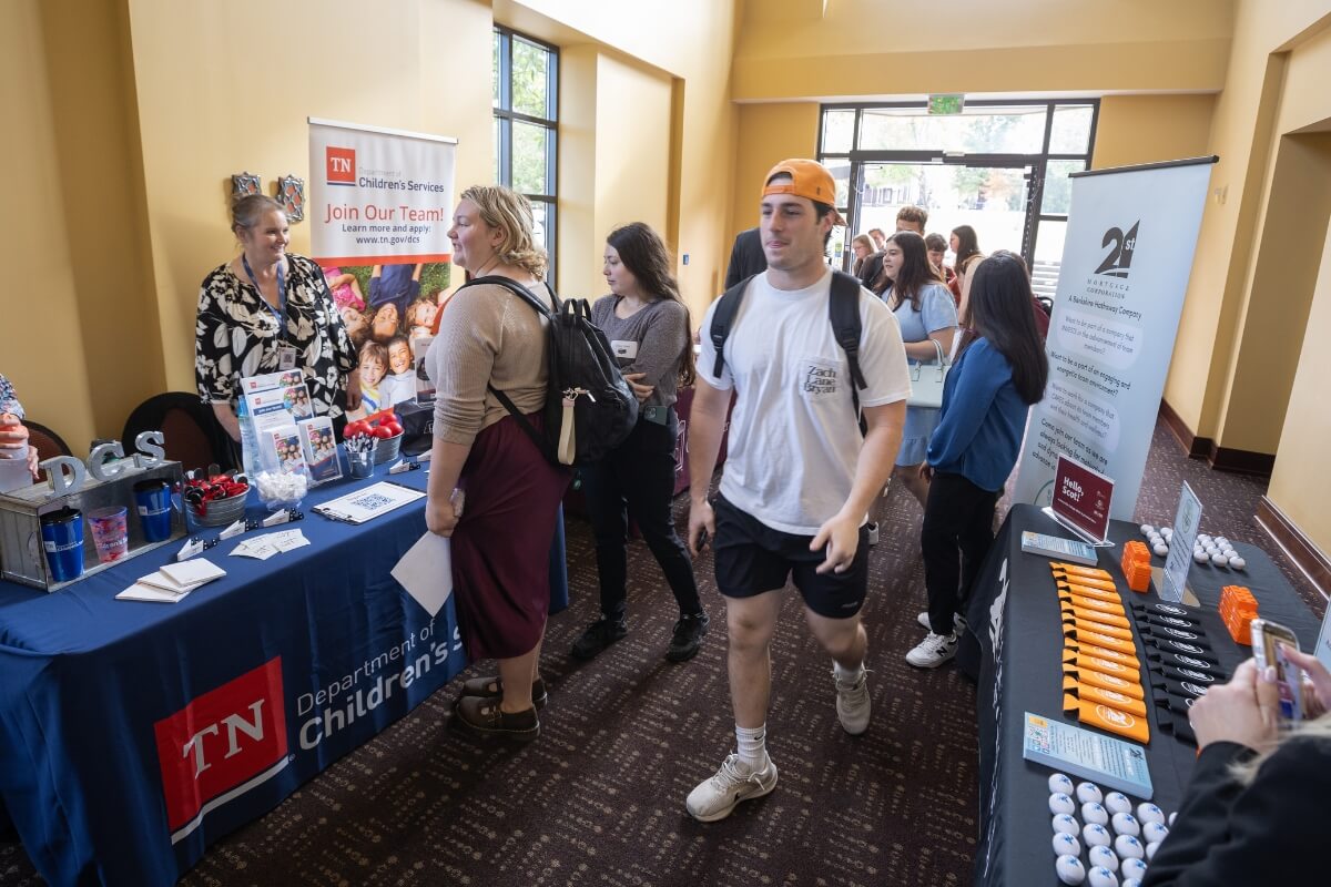 Photo of a group of students at the Maryville College Career Fair