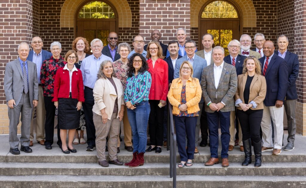 Photo of the 2024-25 Maryville College Board of Directors