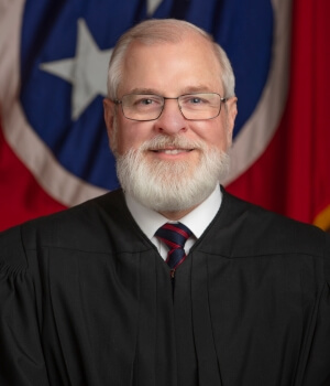 Photo of W. Neal McBrayer '86, one of the panelists for the Maryville College Constitution Day event set for Sept. 17, 2024.