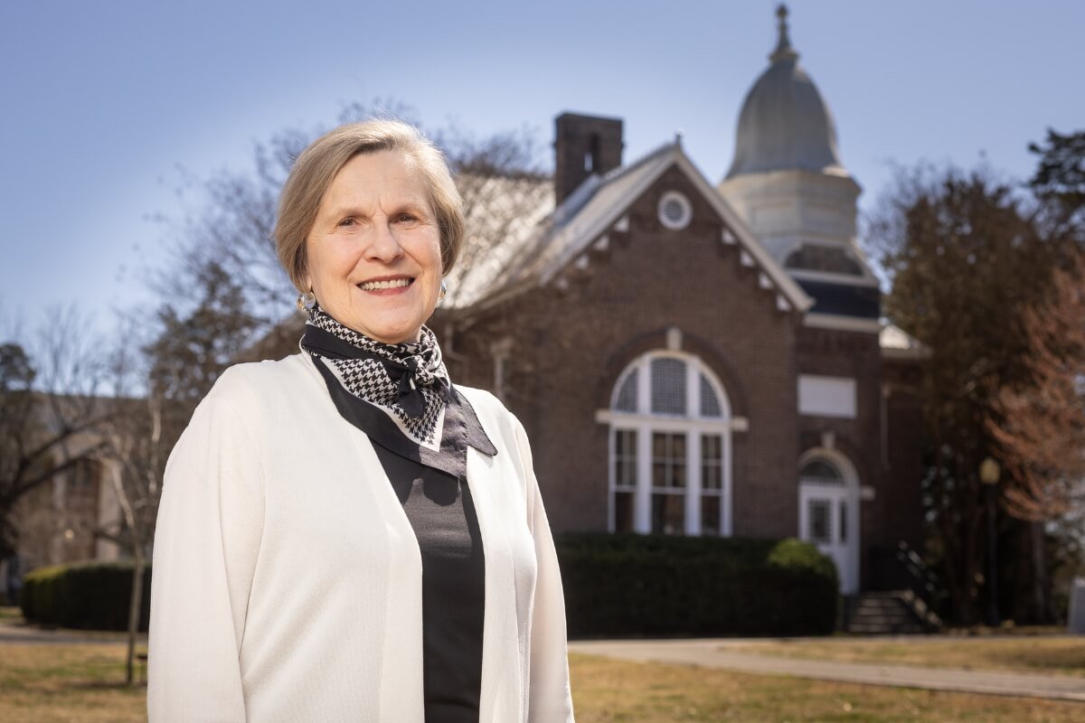 Photo of Kathleen Farnham smiling at the camera