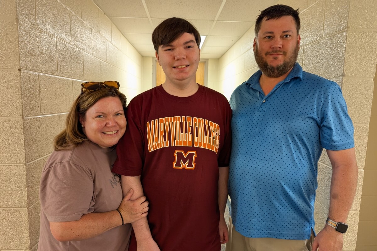 Photo of one of the new Maryville College legacy students, Jack Bryan, and his parents