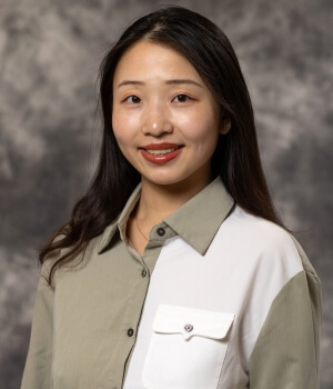 Photo of Maryville College Professor Di Bei