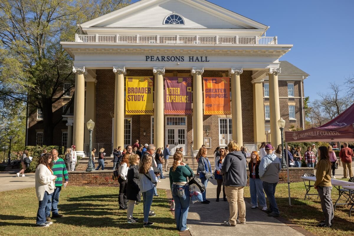 Photo of students and family members at the November 2024 Meet Maryville College event