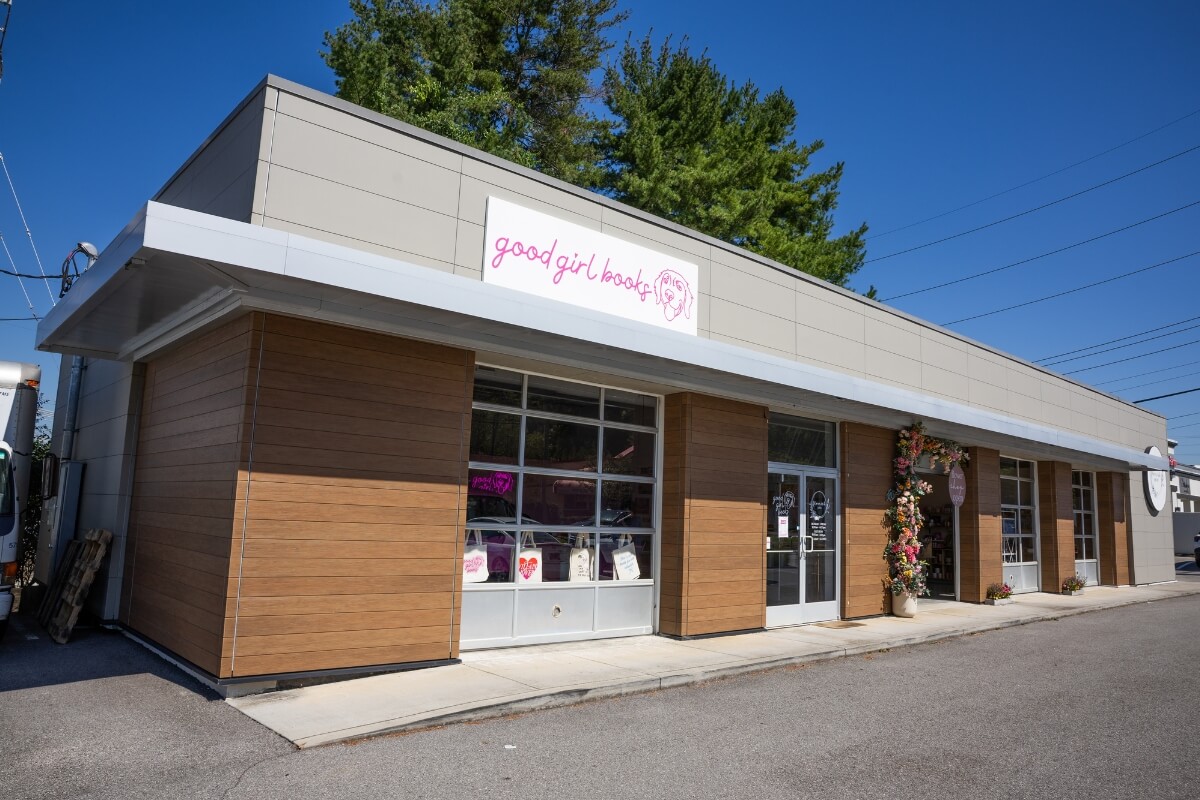 Photo of the exterior of Good Girl Books, co-owned by Dr. Rayanne Streeter of Maryville College.