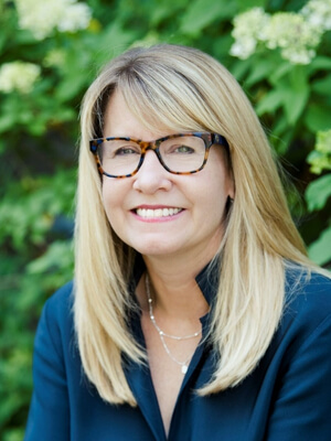 Photo of Jennifer Morris, the 2026 Maryville College Commencement speaker