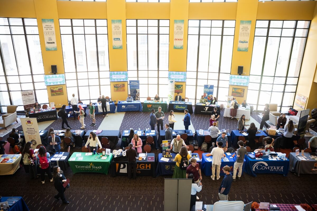 A view from above of the Maryville College Spring Opportunities Fair