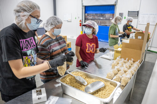 Photo of NSO 25 Second Harvest community service